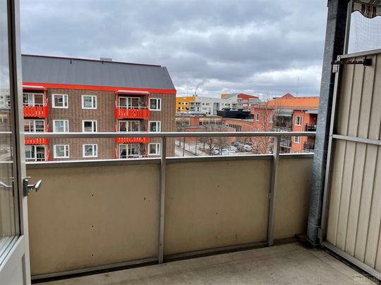 Hantverkaregatan 17 - Foto 1