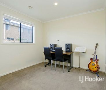 1 Lorne Way, Point Cook VIC, Belconnen - Photo 5