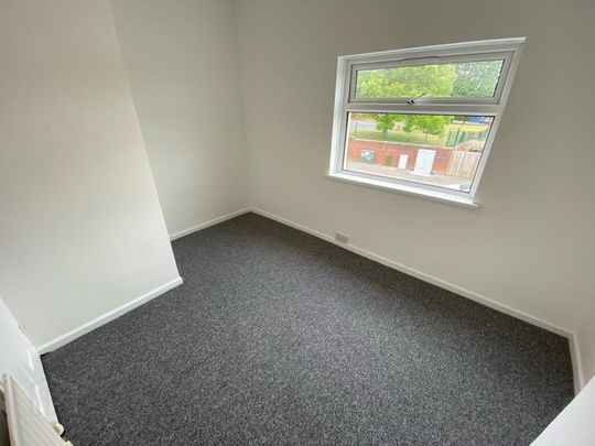 100 Low Road, Lisburn, BT27 4TN - Photo 1