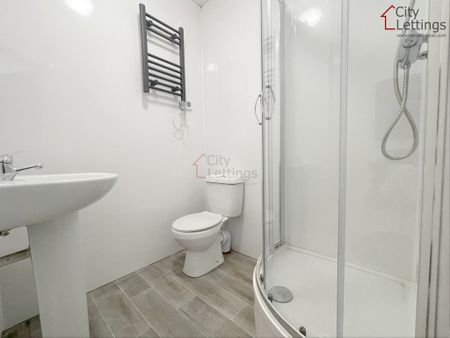 2 Bedroom Flat - Photo 4