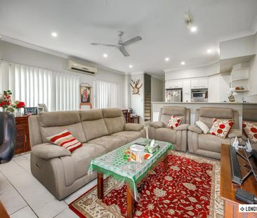 Perfectly Positioned Spacious Townhouse - Register Now to Inspect - Photo 6