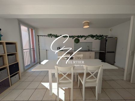 GRENOBLE - APPARTEMENT T3 - MEUBLE - Photo 3