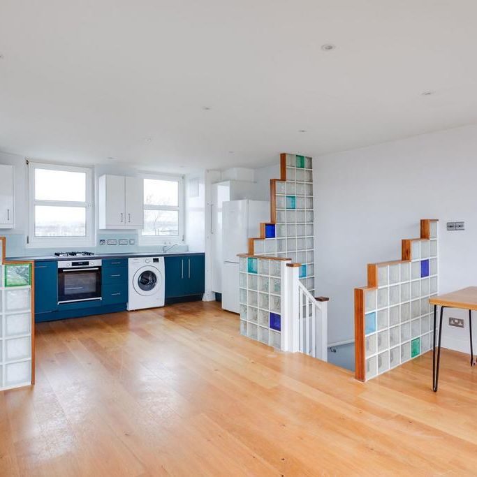 2 bedroom maisonette to rent - Photo 1