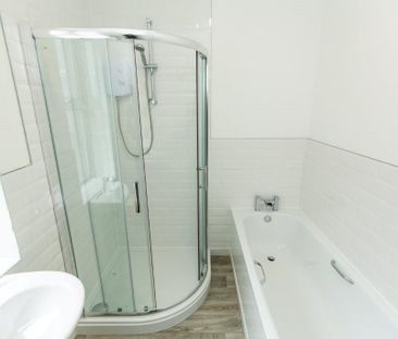 Albany Road, CARDIFF - Photo 5