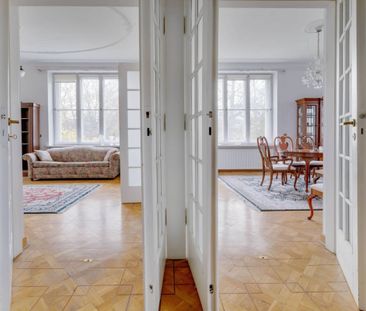 Reprezentacyjny apartament w zabytkowej kamienicy - Фото 1