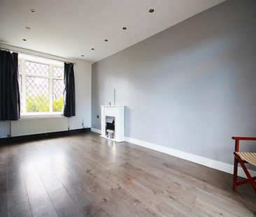 3 Bedroom Terraced To Let - Photo 2
