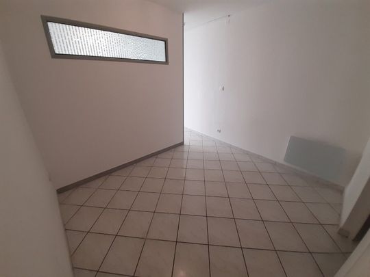 Appartement À Louer 2 Pièces , 25 M² - Photo 1