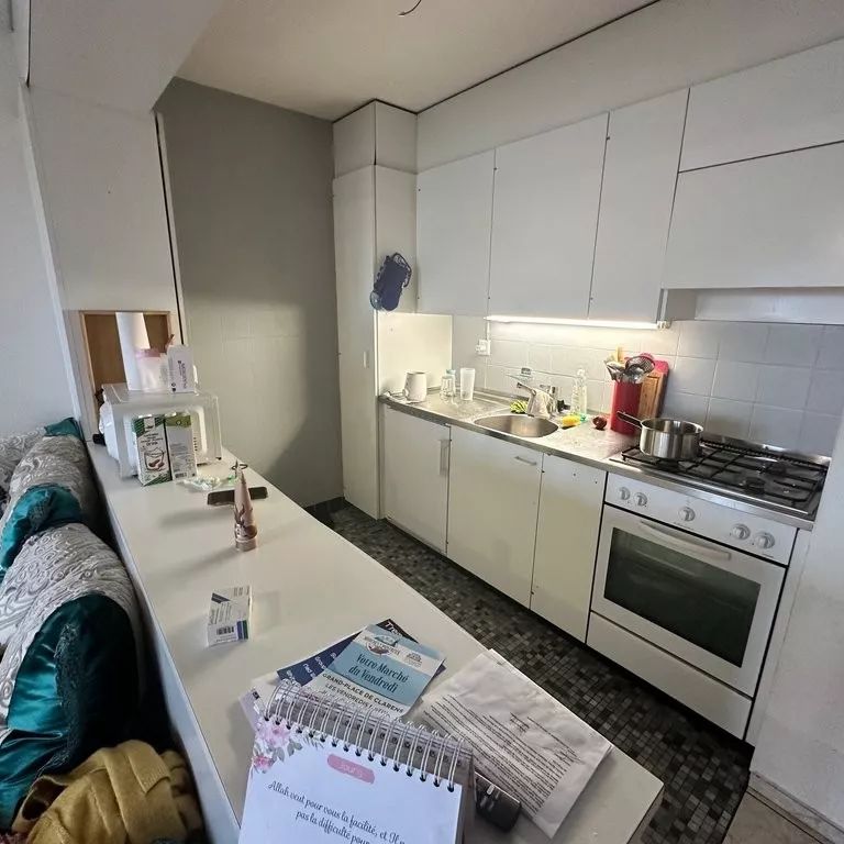 Bel appartement de 2.5 pièces proche de la gare - Foto 1