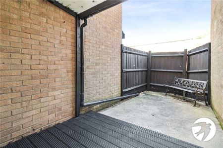 1 bedroom terraced house to rent - Photo 4