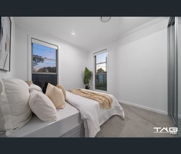 2/37 John Street, St Marys, NSW 2760 - Photo 2