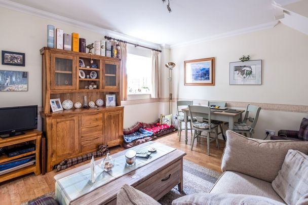 2 bedroom house to rent - Photo 1