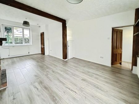 2 bedroom House To Let - Photo 3