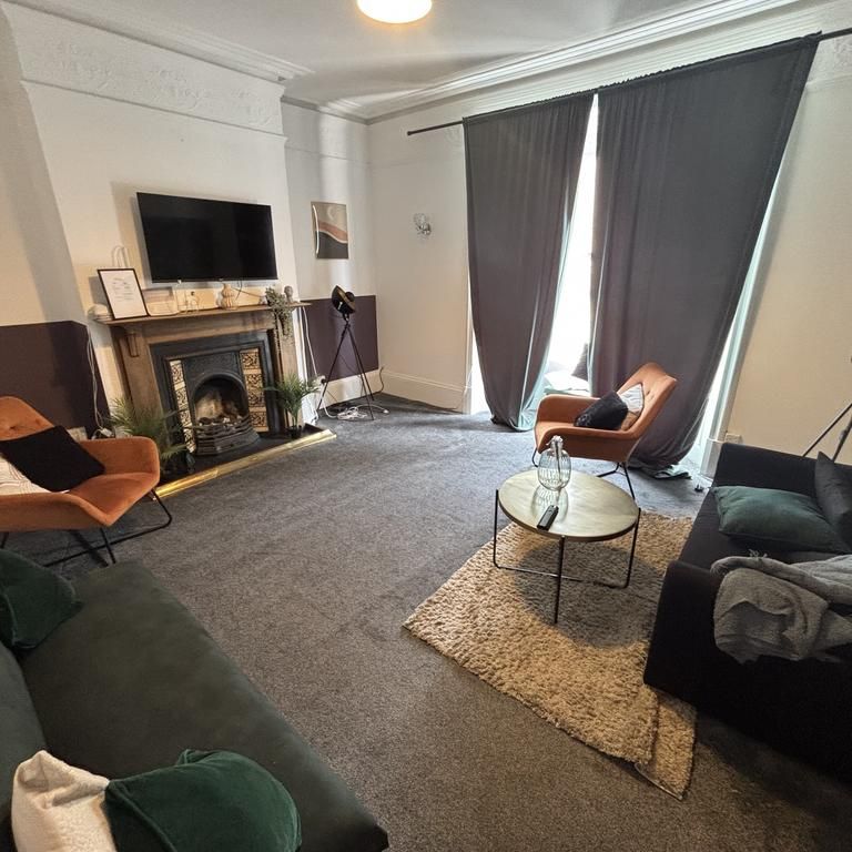 5 bedroom house to rent - Photo 1