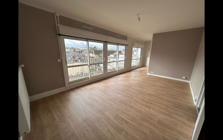 Location Appartement 5 pièces 104 m² La Châtre - Photo 4