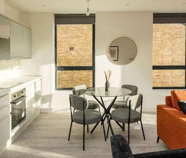 Cuckoo Hall Lane, London, N9 - Photo 5