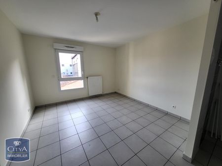Location Appartement 2 pièces 59m² FIRMINY 42700 - Photo 2