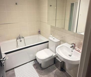 3 bedroom terraced house to rent - Photo 6