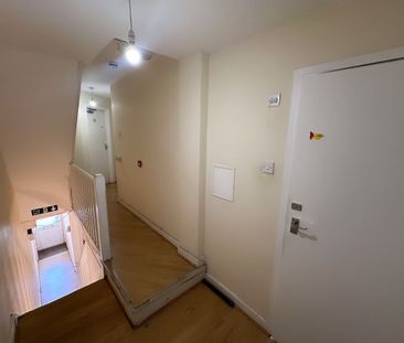 Room in a Shared House, Holbrook Road, E15 - Photo 5