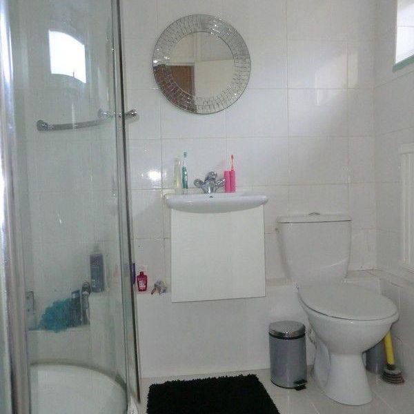 3 bedroom flat share to rent - Photo 1