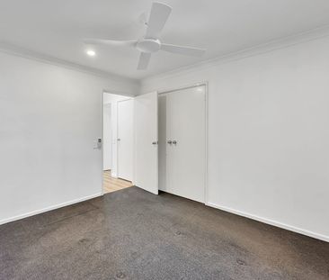 Luxury living in opulent riverside location - Photo 6