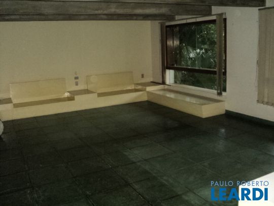 Casa Assobradada - Foto 1