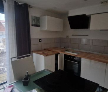 Location Appartement 3 pièces 72m² - Photo 3