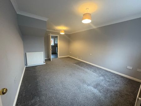 2 Bedroom Semi-Detached House - Photo 3