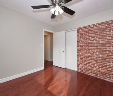 For Lease - 42 Montserrand Street, Barrie, Ontario - Photo 6