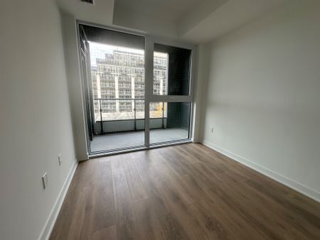 For Lease - 1037 The Queensway N/A Unit# 318, Toronto, Ontario - Photo 3