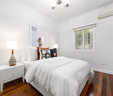 BEAUTIFUL CHARACTER HOME IN DESIREABLE LOCATION - Photo 6