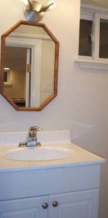 NEW!! Furnished Cozy 1 Bd 1 Bath bsmt Apt at Bloor and Spadina - Photo 1