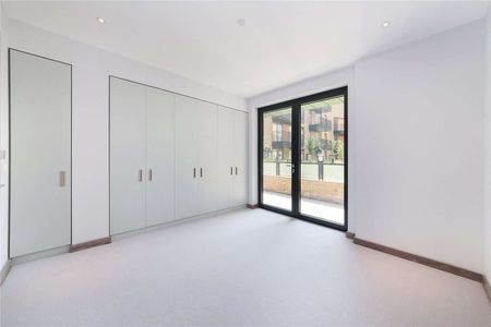 An ideal one bedroom apartment situated moments from Southside Shopping Centre and Wandsworth Town. - Photo 4