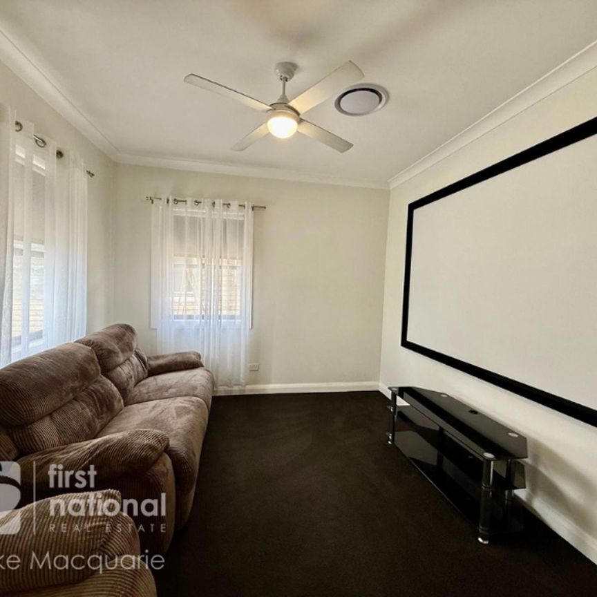 Family home with large shed - Prime Location in Toronto - Photo 1