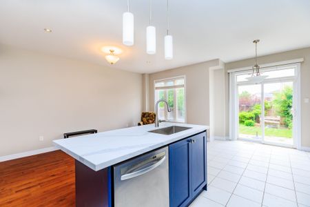 For Lease - 1256 Jezero Crescent, Oakville, Ontario - Photo 4