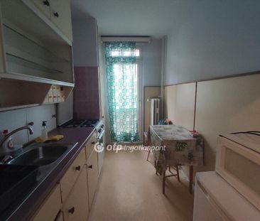 Kiadó jó állapotú panel lakás - Pécs - Fotó 4