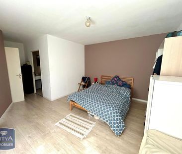 Location Appartement 2 pièces 60m² BOURG EN BRESSE 01000 - Photo 3
