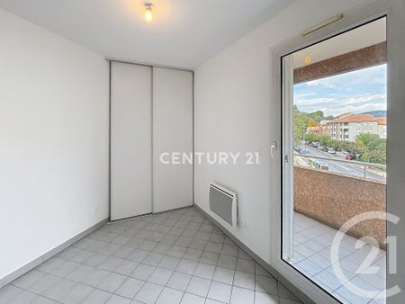 Location Appartement 1 pièce 38m² AUBAGNE 13400 - Photo 2