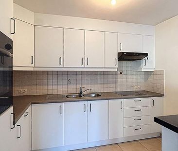Appartement te huur in Eeklo voor € 775 met 2 slaapkamers - Photo 2