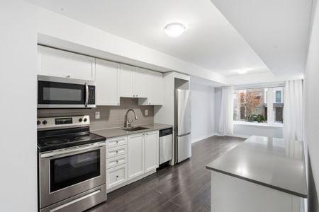 For Lease - 157 WILLIAM DUNCAN Road Unit# 6, Toronto, Ontario - Photo 4