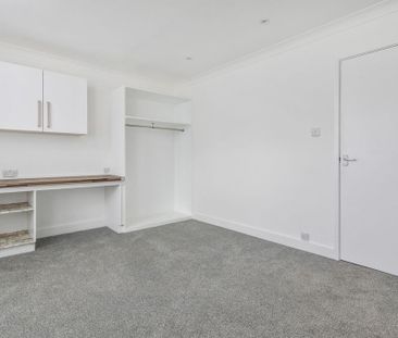 1 bedroom ground floor flat to rent - Photo 3