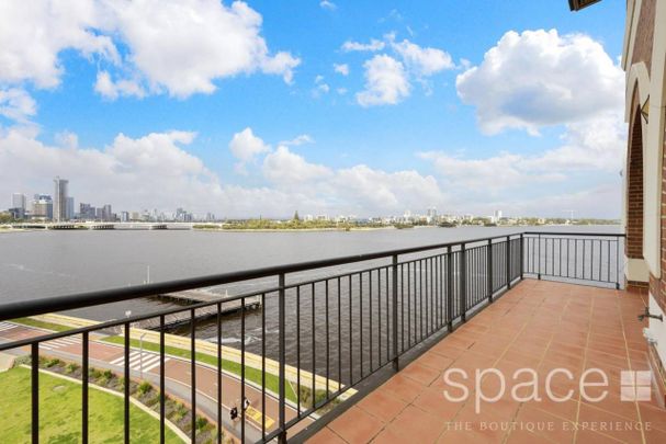 Exclusive Penthouse on the River - Photo 1