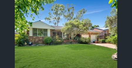 Desirable family home in Cherrybrook Tech Catchment - Photo 2