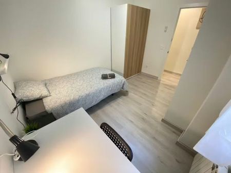 Calle de Amós de Escalante, Madrid, Community of Madrid 28017 - Foto 2