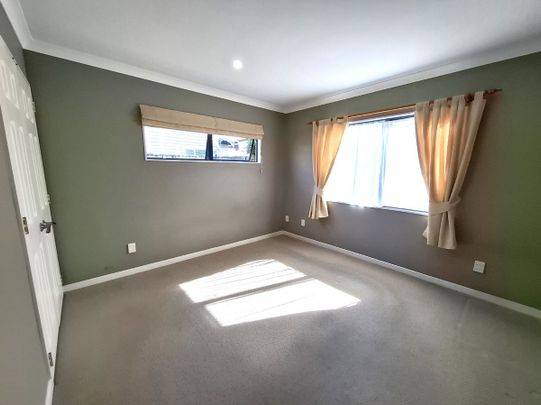 25 Louvain Avenue, Mount Roskill - Photo 1