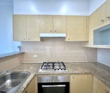 North Facing| Near NEW| Timber Flooring| Quiet One Bedder in Epping - Photo 3