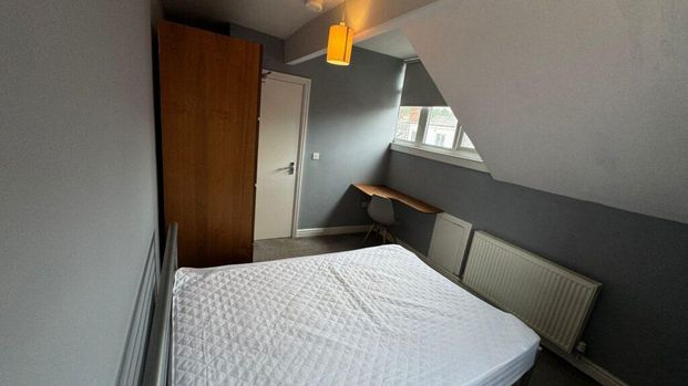3 bedroom end of terrace house to rent - Photo 1