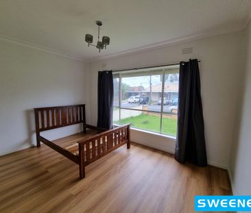 WATER & ELECTRICITY BILLS INCLUDED!! - Photo 6