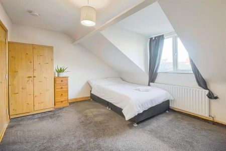 Room 5, 45 Balfour Avenue, Belfast, BT7 2EU - Photo 2