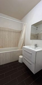 Location Appartement 2 pièces 52m² - Photo 4