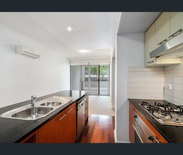 1105/10 Manning Street, South Brisbane, Qld 4101 - Photo 4